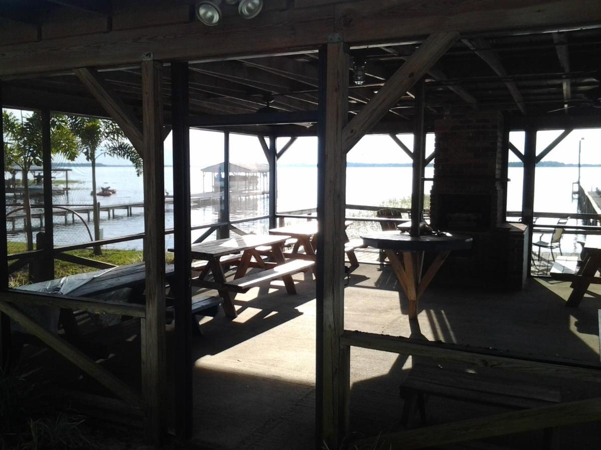 Lakeside Inn And Cafe Saint Cloud Dış mekan fotoğraf
